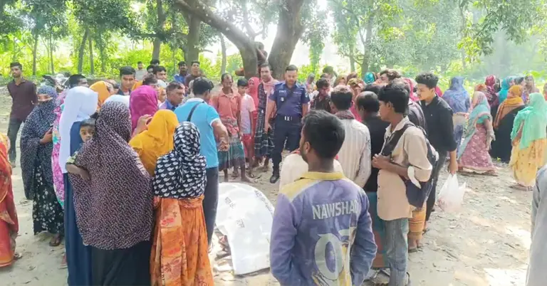 নিহত শিক্ষার্থীর মরদেহ নিয়ে যাওয়া হচ্ছে